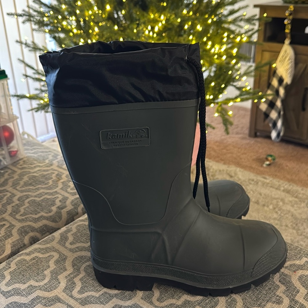 Kamik Men's Forester Snow Boot size 8
